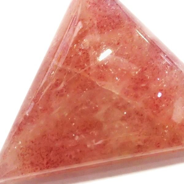30358-『天然石ルース』　ストロベリークォーツ（ホール無）　約３２ｘ２４mm（５．５ｇ）　１個 |  | 03