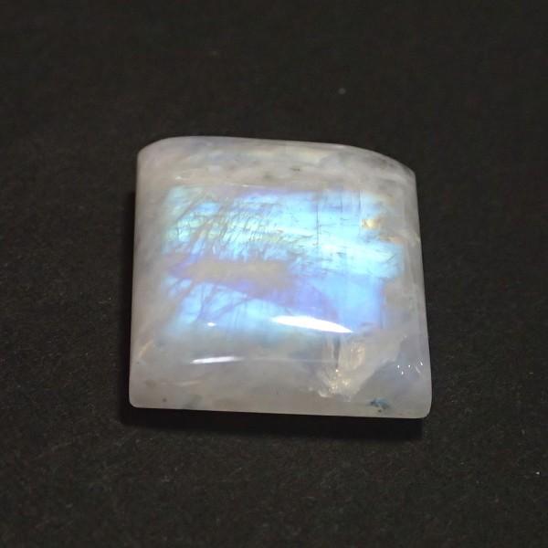 30390-『天然石ルース』　レインボームーンストーン（ホール無）　約２２ｘ１９mm（６．９ｇ）　１個 |  | 02