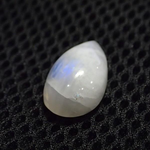 30397-『天然石ルース』　レインボームーンストーン（ホール無）　約２４ｘ１３mm（３．６ｇ）　１個 |  | 01