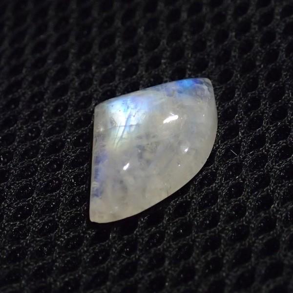 30399-『天然石ルース』　レインボームーンストーン（ホール無）　約２５ｘ１７mm（３．２ｇ）　１個 |  | 01