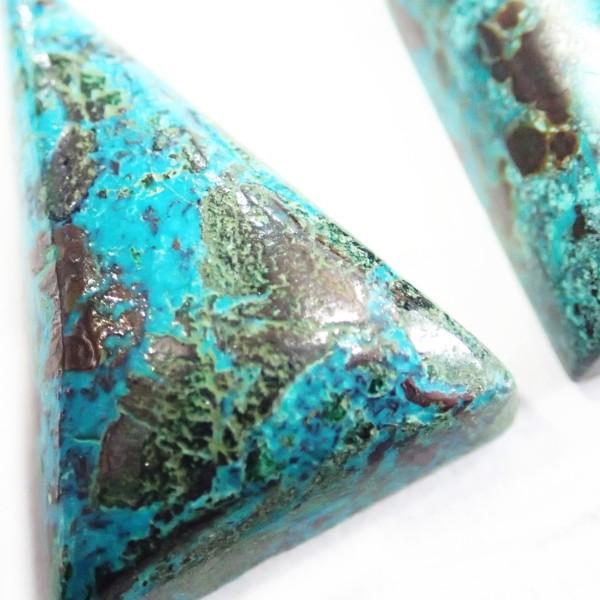 30444-『天然石ルース』　クリソコラ マラカイト（ホール無）　約22ｘ16/22ｘ13mm（６．８ｇ）　２個/１セット |  | 03