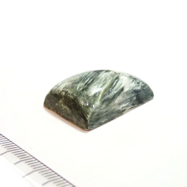 30483-『天然石ルース』　セラフィナイト（ホール無）　約２４ｘ１８mm（５．９ｇ）　１個 |  | 02