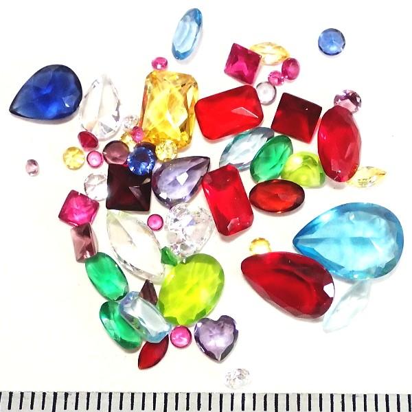30537-〔ガラス〕　ファセットミックス　ＧｅｍＣｏｌｏｒ　約３ｇ/１パック |  | 01