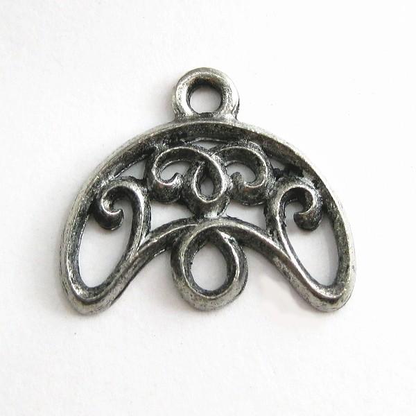 30719-【ＮＹピューター】　コネクター　銀古美　１９ｘ１６mm　５個/１セット | 