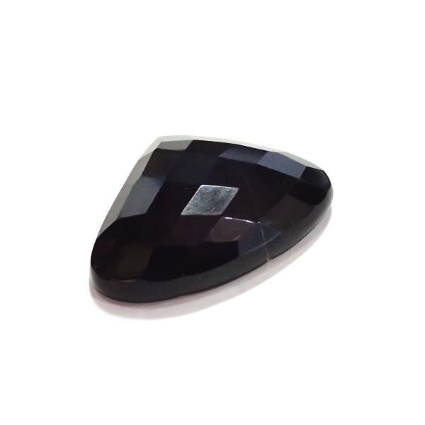 30828-『天然石ルース』　オニキス（ホール無）※カット有※　約２９ｘ２１mm（５．７ｇ）１個 |  | 01