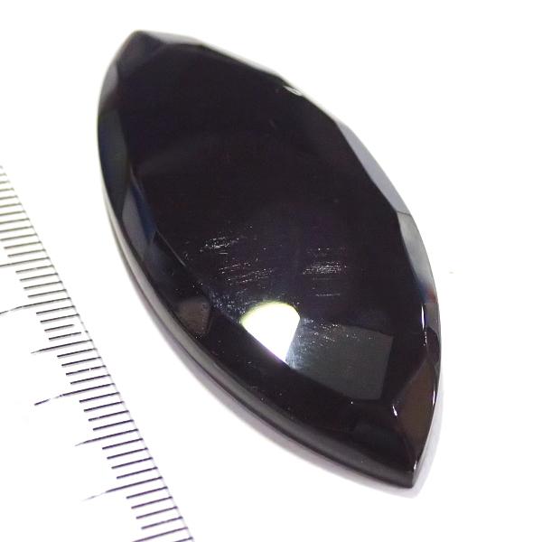 30833-『天然石ルース』　オニキス（ホール無）※カット有※　約５７ｘ２４mm（１２．７ｇ）１個 |  | 01