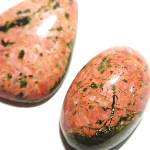 30841-『天然石ルース』　ウナカイト（ホール無）　約１９x１２／２２x１６mm（５．０ｇ）２個/１セット |  | 03