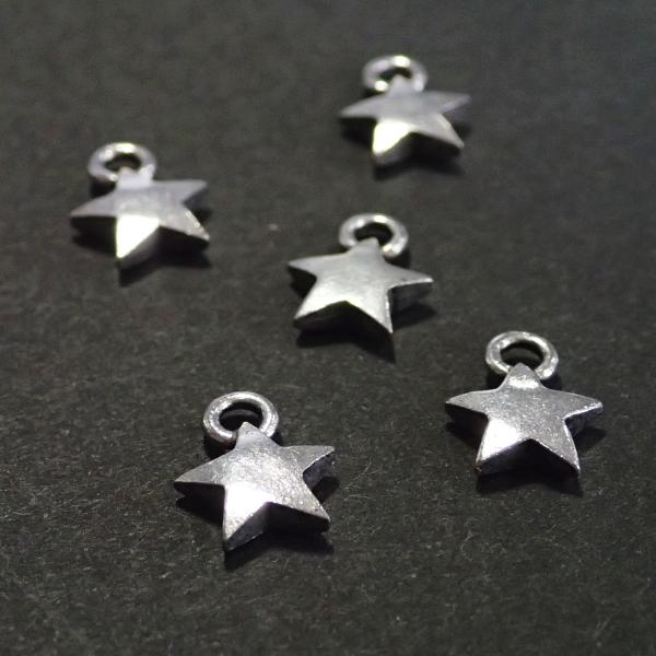 3410-【ＮＹピューター】　星　チャーム　銀古美　１２ｘ１０mm　５個/１セット |  | 01