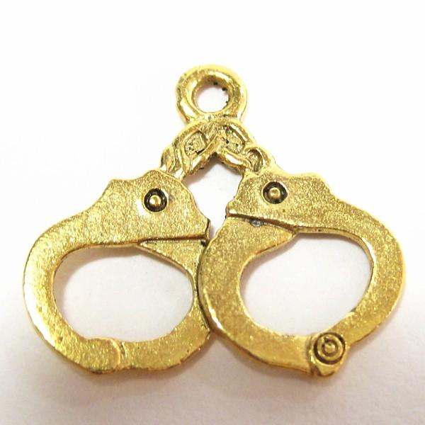 3478-【ＮＹピューター】　手錠　チャーム　金古美　２０mm　５個/１セット | 