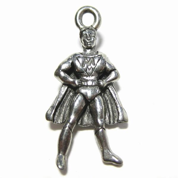 4115-【ＮＹピューター】　スーパーヒーロー　チャーム　銀古美　２０mm　５個/１セット | 