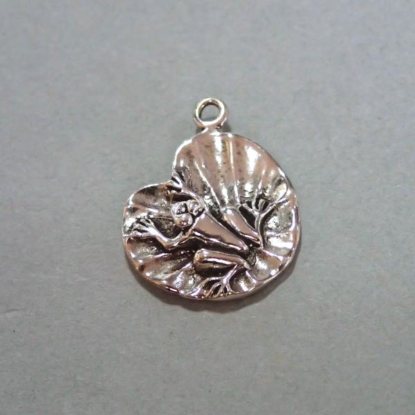 4179-【シルバー９２５】　チャーム　かえる　２０ｘ１６mm　１個 |  | 01