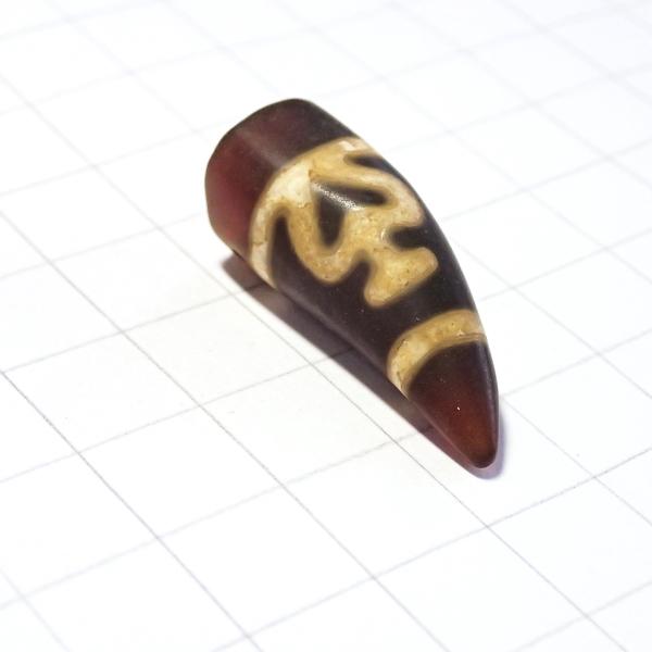 5131-《天然石　天珠》　牙型　宝瓶天珠　約３２ｘ１３ｍｍ　１個 |  | 02