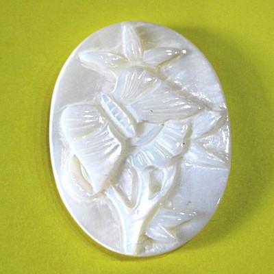 5180-『シェル』　カメオ　MOP　蝶と花　３０x２３mm　１個 | 
