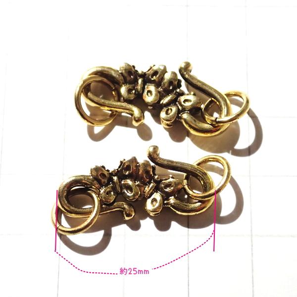 5266-《トグル》　ＮＹピューター　蝶フック　金古美　２５mm　２ペア/１セット |  | 01