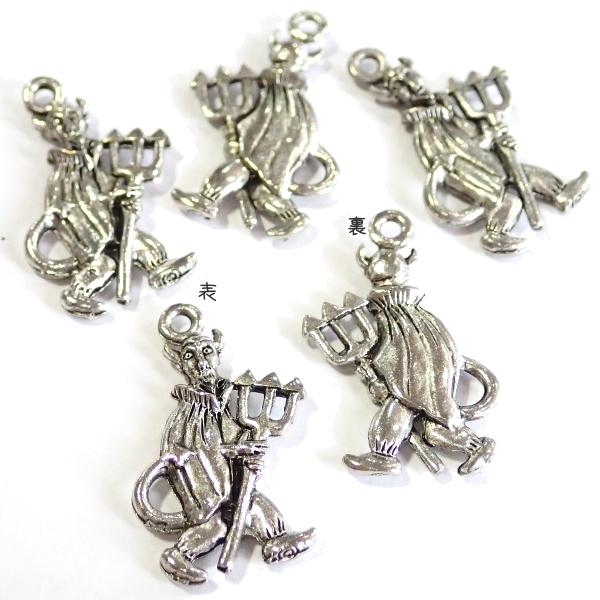 5666-【ＮＹピューター】　デビル　チャーム　銀古美　２２mm　５個/１セット |  | 01