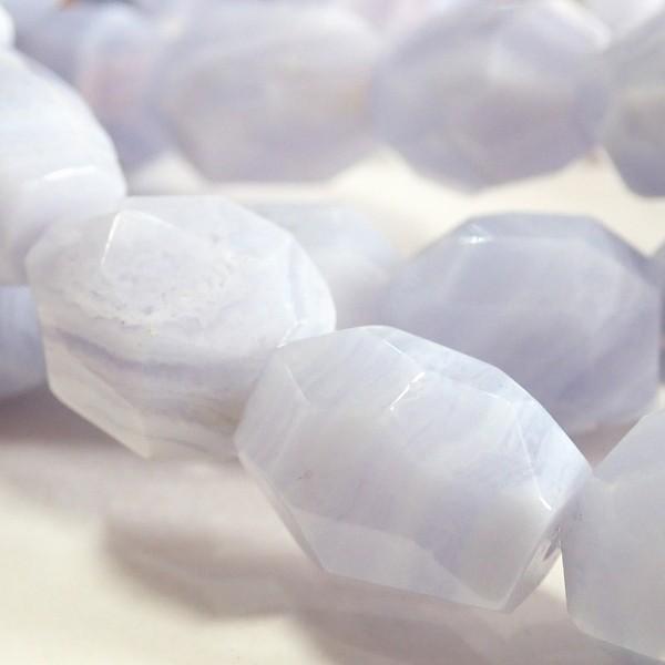 5759-《天然石　1連売り》　ブルーレースアゲート　平均１８x１３mm　１本約３８cm |  | 01