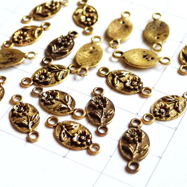 6599-《メタルチャーム・パーツ》　フラワーコネクター　金古美　１０ｘ７mm　２０個/１セット |  | 01