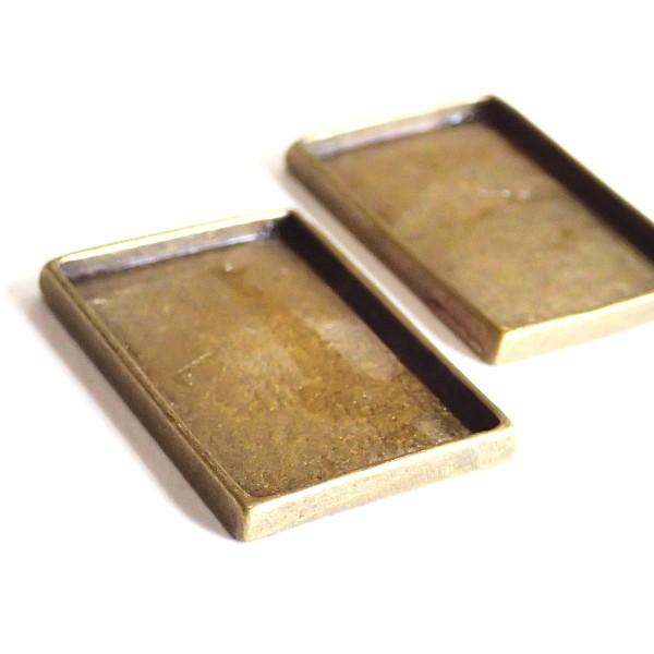 7067-［セッティング］　ミール皿　長方形　カン無し　真鍮古美　３０ｘ２０mm（内径）　２個/１パック |  | 01