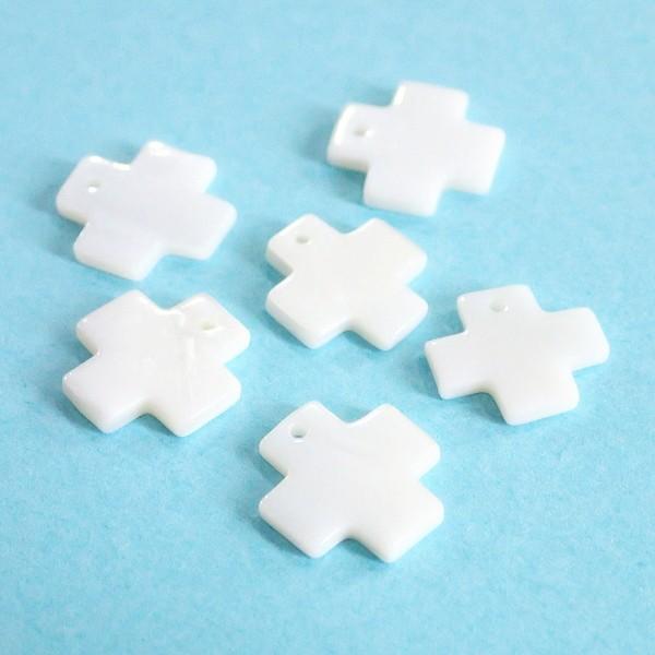 7415-『シェル』　チャーム　クロス　１１mm　６個/１パック |  | 01