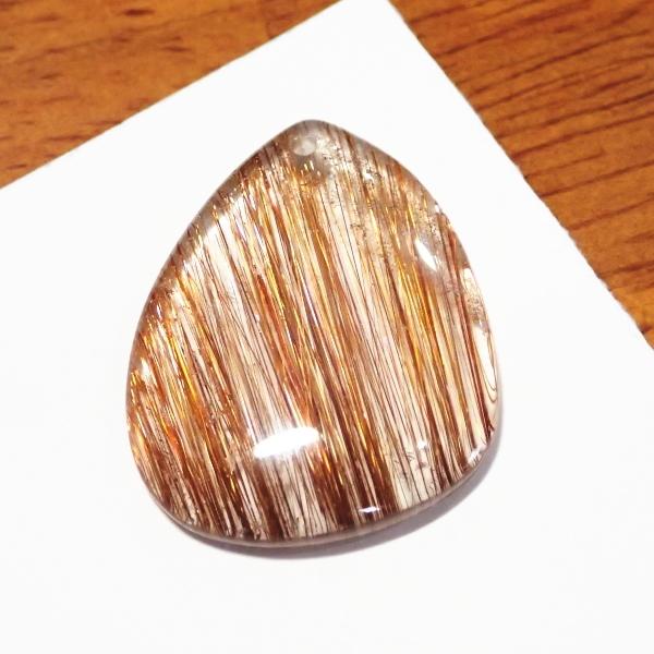 7521-《天然石ペンダント》　レッドルチルクォーツ　約２６ｘ２２mm（４．６ｇ）　１個 | 