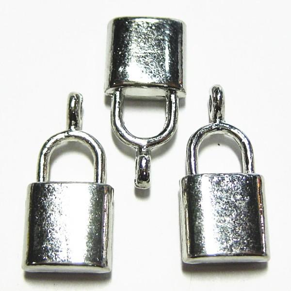 7593-《メタルチャーム・パーツ》　鍵　銀古美　２１ｘ１０mm　１０個/１セット | 