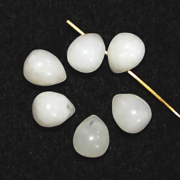 7799-《天然石太っちょドロップ》　ホワイトジェイド　８x１０mm　６個/１パック | 