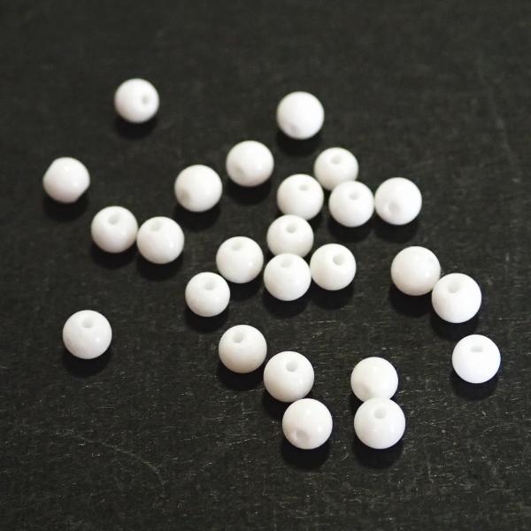 8012-天然石 3mm丸玉 白い貝 25粒 | 