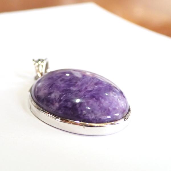 8044-《天然石ペンダント》　チャロアイト　シルバーペンダントトップ　２６ｘ１９mm（７．５ｇ）　１個 |  | 04
