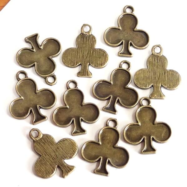 8372-［セッティング］　ミール皿　クローバー　真鍮古美　２５x２０mm　１０個/１パック | 