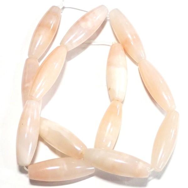 8663-《天然石５００円均一》　ピーチクォーツ　ロングナゲット　３０x１０mm平均　約３８cm/１本 | 