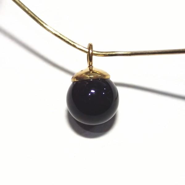 8984-《天然石いろいろ》　チャームパーツ　オニキス　金具金色　８mm　１個 | 