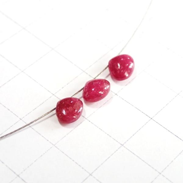 9161-《天然石Special》　ルビー　マロンドロップ　計１．０ｇ　３個/１パック |  | 02