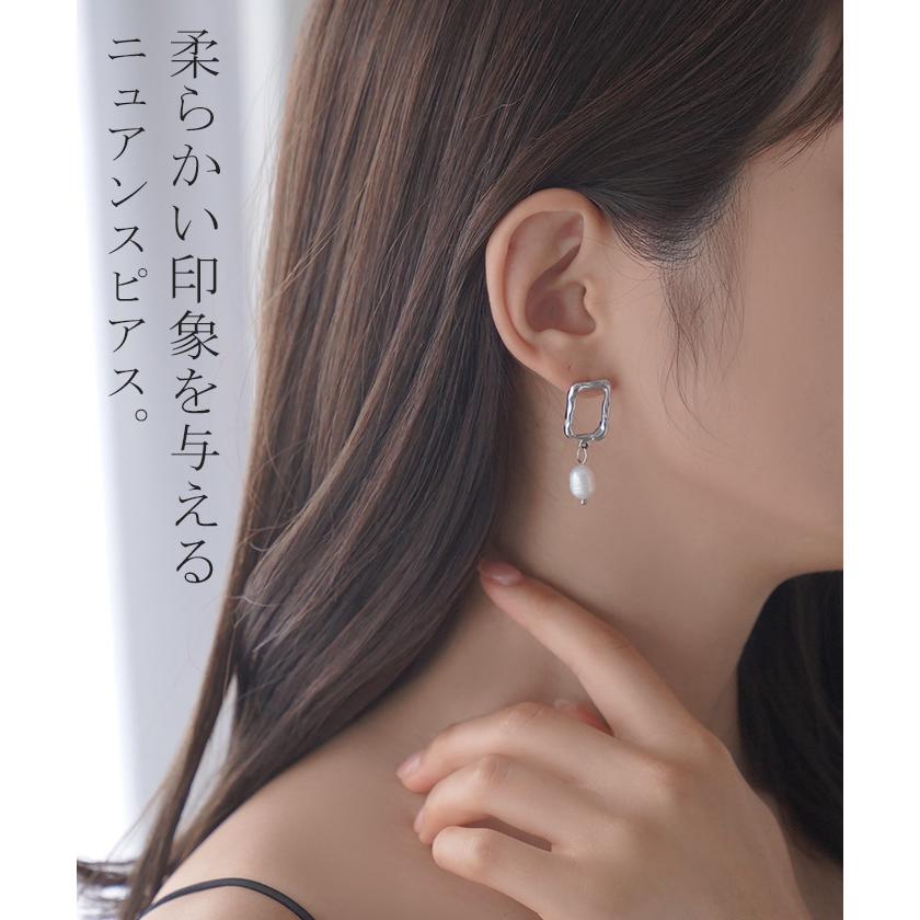 ピアス パール アクセサリー レディース ぶら下がり パールピアス 真珠 大ぶり アクセ おしゃれ ニュアンス 人気 両耳用 変形 揺れる ゆれる スウィング | HUG.U | 05