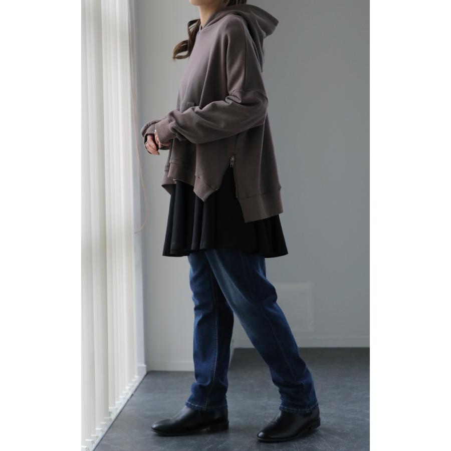 トップス レディース カットソー 重ね着 レイヤード ブラウス ロンT ペプラム フリル 裾 裾フリル 長袖 お尻が隠れる | HUG.U | 08