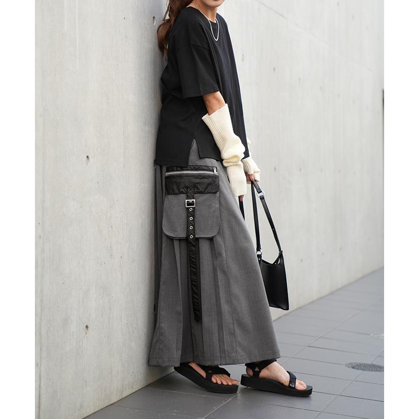 YU プリーツプリーズ ロングスカート ポケット バックスリット