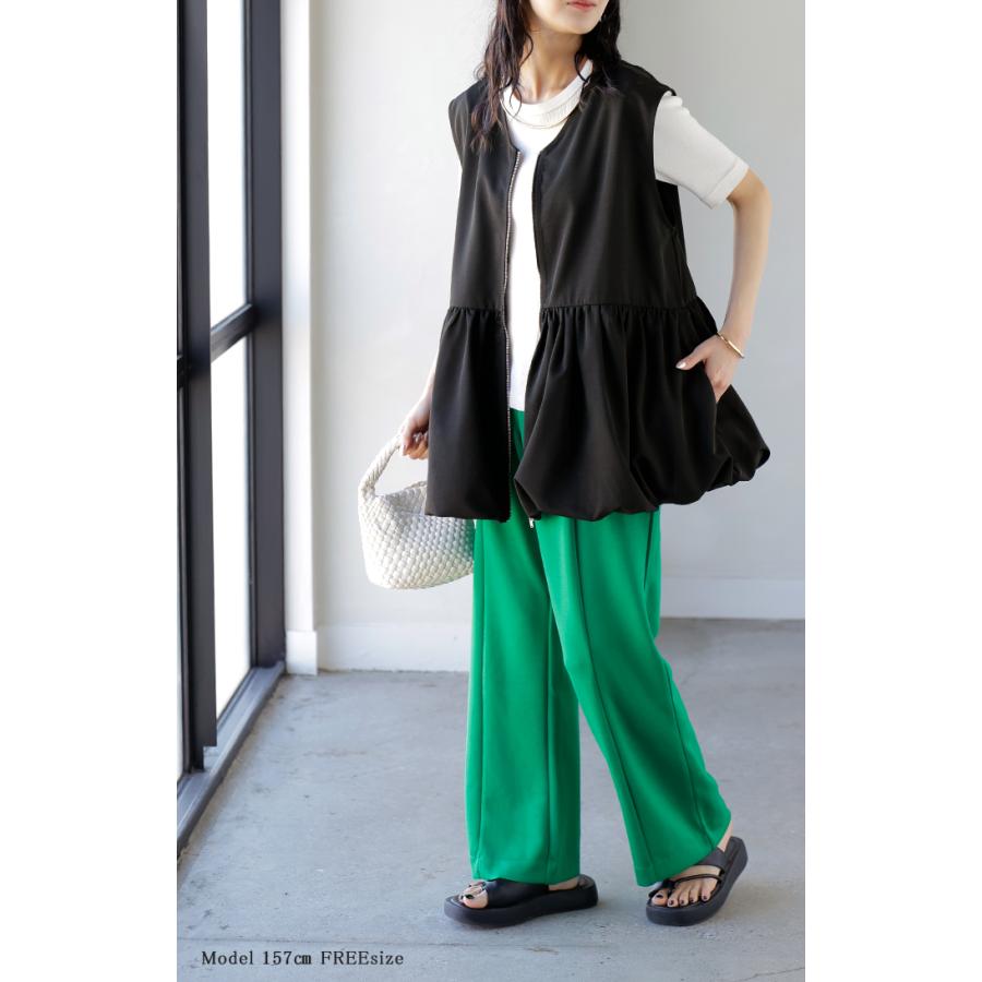 ベスト バルーン トップス レディース シワになりにくい 軽量 ジップアップ バルーンベスト 体型カバー お尻が隠れる Vネック 重ね着 レイヤード ノースリーブ | HUG.U | 13