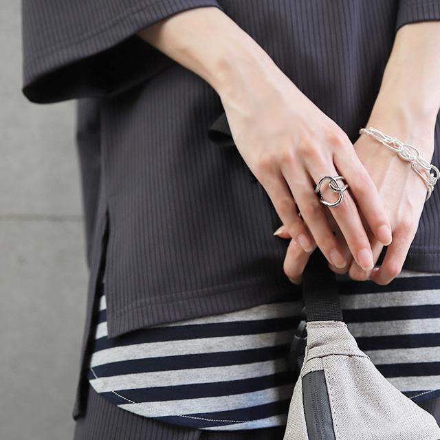 リング フリーリング 変形 ウェーブ レディース アクセサリー アクセ シルバー フリー 指輪 シルバーアクセ シンプル モード 大きめ 13号 | HUG.U | 17