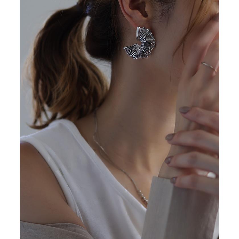 ピアス アクセサリー シルバー ゴールド シルバーアクセサリー 大ぶり カーブ ウェーブ アクセ ハーフムーン | HUG.U | 13