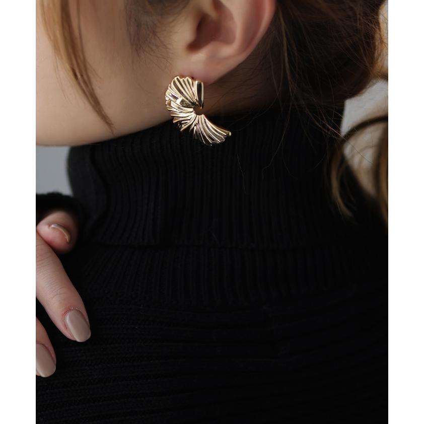 ピアス アクセサリー シルバー ゴールド シルバーアクセサリー 大ぶり カーブ ウェーブ アクセ ハーフムーン | HUG.U | 15