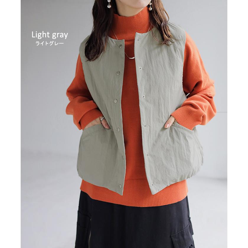 ベスト 軽量 中綿 レディース トップス レイヤード 重ね着 防寒 薄い 無地 ノースリーブ ジレ アウター インナーダウン ダウン シワになりにくい クルーネック | HUG.U | 16