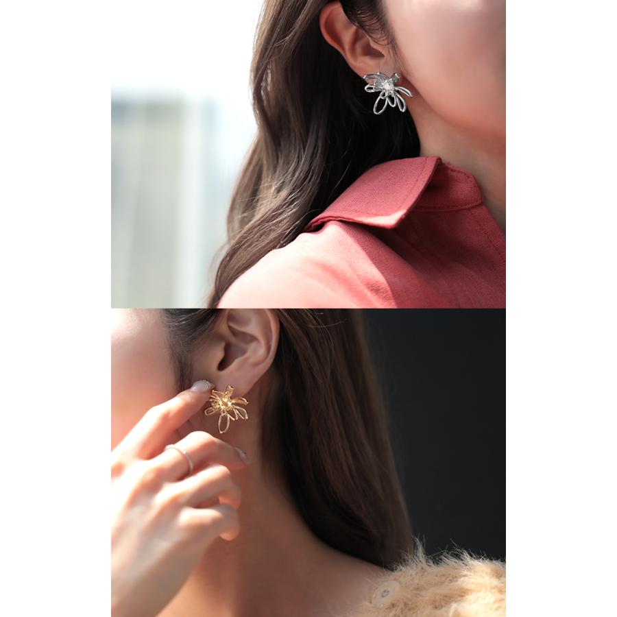 ピアス 花 モチーフ デザイン アクセサリー レディース アクセ 大ぶり 大きめ 花びら フラワー ぷっくり おしゃれ きれいめ ニュアンス シルバーアクセサリー | HUG.U | 04
