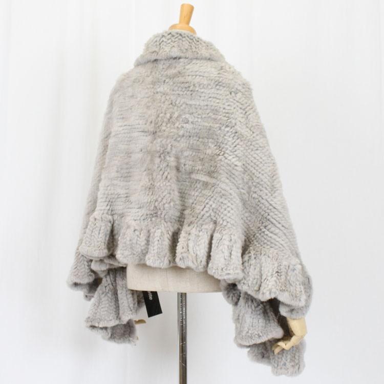 美品　トゥービーシック　フリルファー　ケープ　ポンチョ 　フリーサイズ 美品 トゥービーシック フリルファー ケープ ポンチョ フリーサイズ