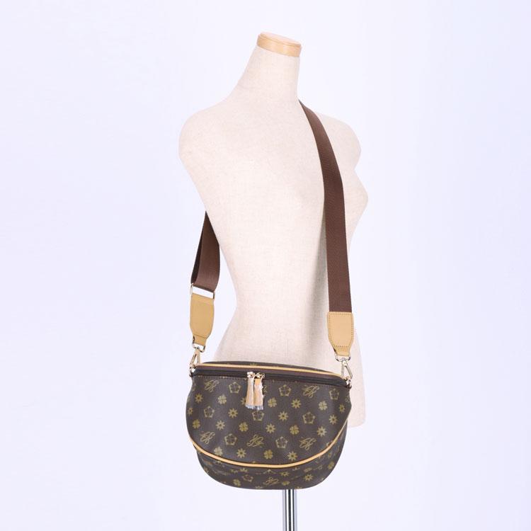 ルイ・ガルシア ショルダーバッグ ボディショルダー 4376 舟形