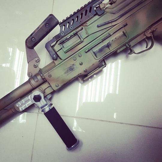 Airsoft Artisan ZENITCO RK8スタイルフォアグリップ (A&K PKM Airsoft Artisan ZENITCO RK8スタイルフォアグリップ (A&K PKM