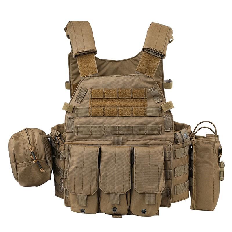 EMERSON LBT6094Aスタイル プレートキャリア 3ポーチ付 CB