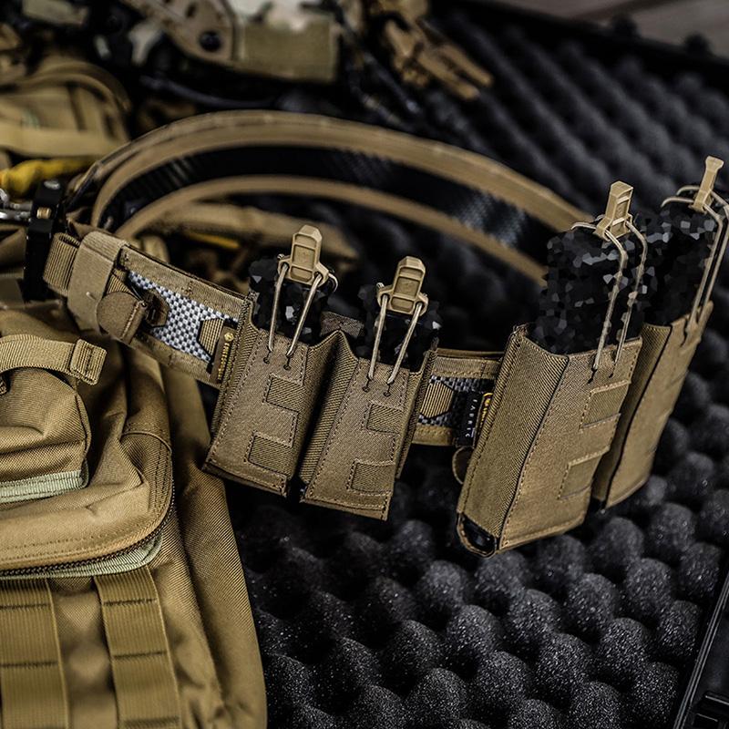 PARACLETE マガジンポーチ&ラジオポーチ coyote PARACLETE マガジンポーチ&ラジオポーチ coyote