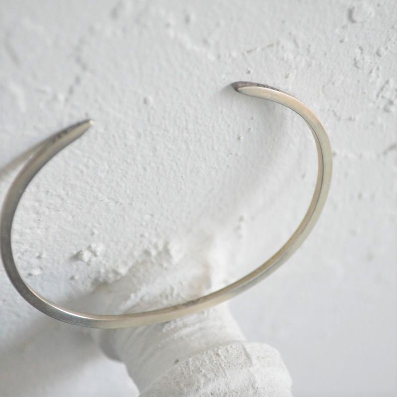 20/80｜トゥエンティーエイティー TWENTY EIGHTY SILVER IDバングル2mm/AB005 |  | 09