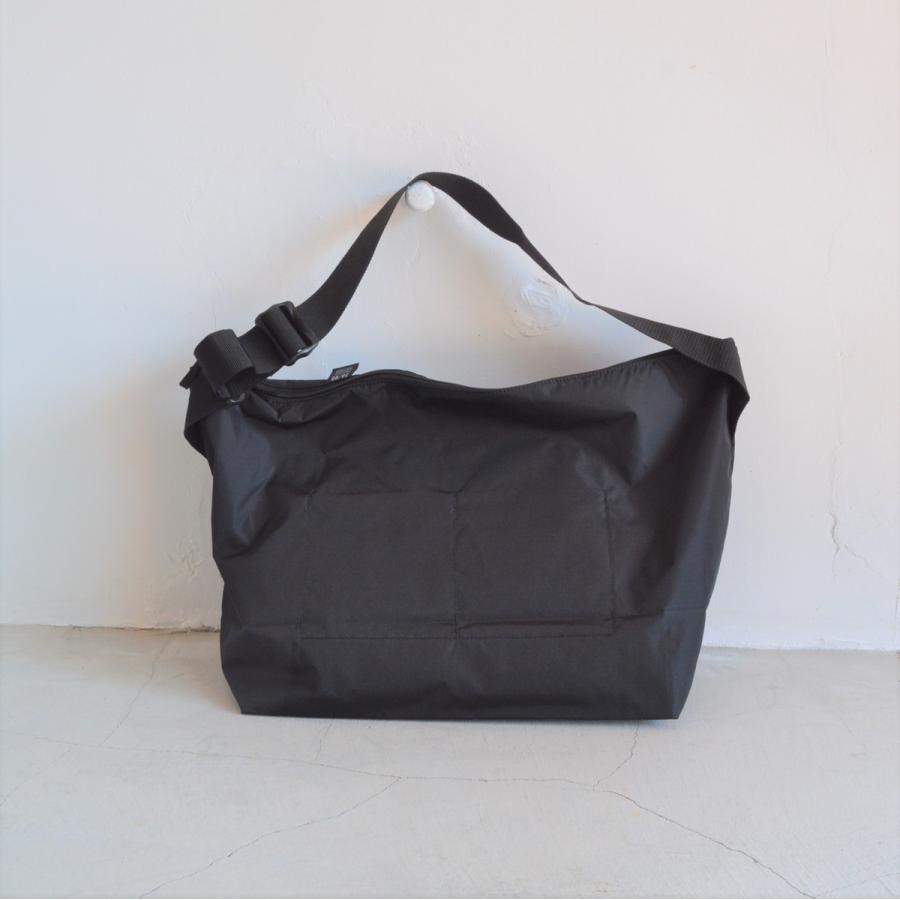 20/80｜トゥエンティーエイティー TWENTY EIGHTY rip stop nylon messenger bag/S022 |  | 03