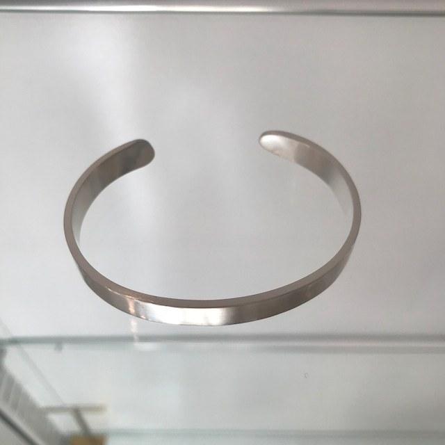 20/80｜トゥエンティーエイティー TWENTY EIGHTY SILVER IDバングル8mm/AB007 |  | 02