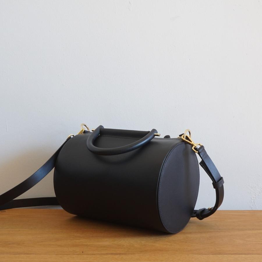 BUILDING BLOCK / ビルディングブロック | MINI CYLINDER DUFFEL ショルダーバッグ | ブラック | レディース BUILDING BLOCK/ビルディングブロック・Mini Cylinder Duffel : Here